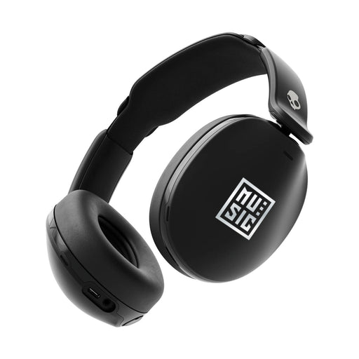 Skullcandy Hesh 360 Headphones - Black Skullcandy Hesh 360 headphones with a smooth finish and padded ear cups, featuring a logo on the side.