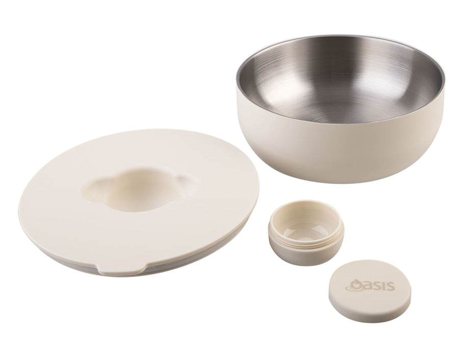 Oasis 950ml Insulated Fresh'N'Go Lunch Bowl - A lunch bowl set featuring a cream-coloured exterior, a stainless steel interior, and includes a lid and smaller container.