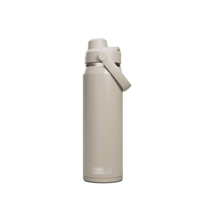 CamelBak - Thrive Chug VSS 0.75L - A drink bottle in a light beige colour with a carry handle and a logo. Stylish, slim design for easy use.