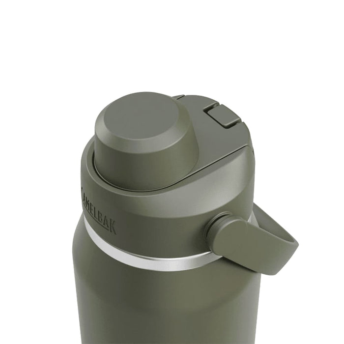 CamelBak - Thrive Chug VSS 1.0L - A drink bottle in olive green with a black lid, featuring a logo and a screw-top opening mechanism.