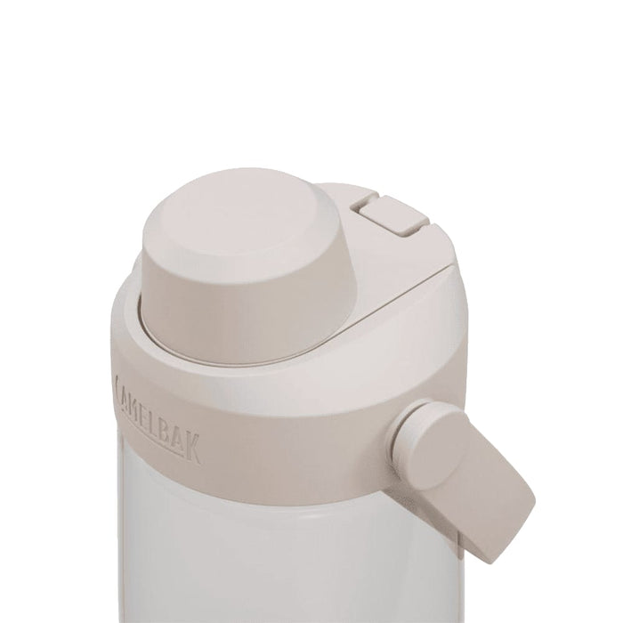 CamelBak - Thrive Chug 0.75L - A drink bottle in a light beige colour with a screw lid and a side handle. It features a logo.