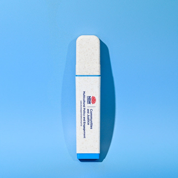 Eco Highlighter - A highlighter in a light blue casing with a white body and a logo, designed for eco-friendly use.